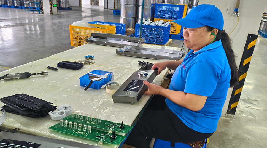 品質(zhì)源于嚴苛測試，金環(huán)電器的實驗室保障